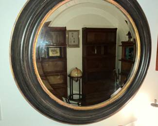 LARGE ROUND BEVELED WALL MIRROR