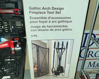 FIREPLACE TOOLS SET IN BOX