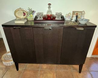 3- DOOR BAR CABINET