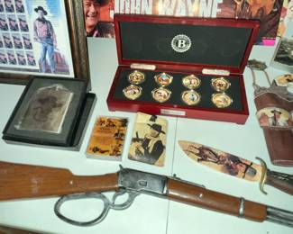 BRADFORD EXCHANGE JOHN WAYNE COINS IN BOX