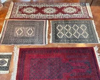 Hand knotted Rugs