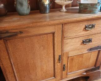 Antique/Vintage Arts and Crafts/Mission Sideboard. 