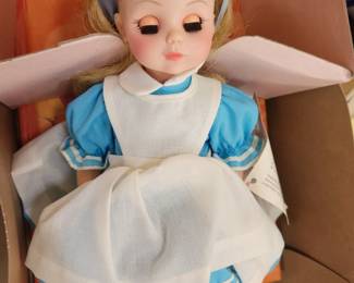 Vintage Doll from the Madame Alexander collection 'Alice in Wonderland'! 