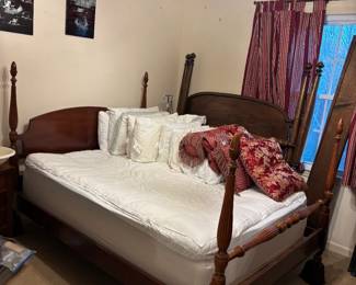 Queen Four poster bed