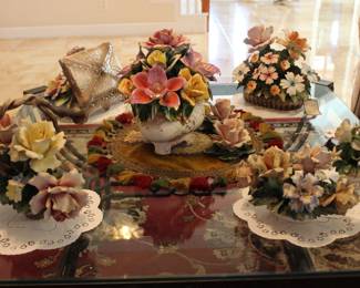 BEAUTIFUL PIECES OF CAPODIMONTE