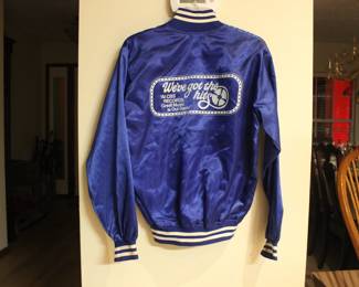 ORIGINAL VINTAGE1970'S CBS RECORDS MARKET RESEARCH JACKET.  THIS IS A TRUE VINTAGE JACKET, NOT A MODERN REPRODUCTION