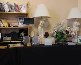 LINENS AND A PAIR OF STATUE LAMPS