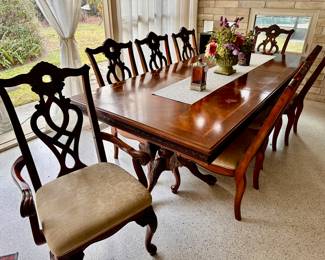 Walnut Dining room Table and 8 chairs