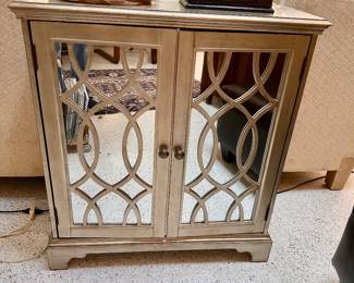 Modern Mirrored Cabinet 