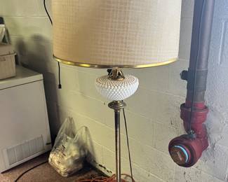 Lots of interesting things to see in the basement. 