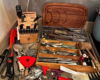 Flatware, kitchen utensils