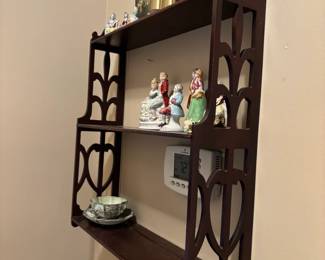 Etagere wall shelf
