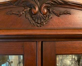 Curio cabinet  details