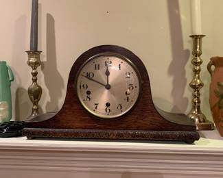 Mantle clock