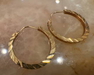18K Gold Hoop Earrings