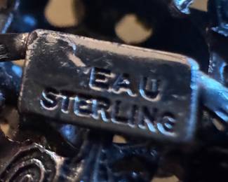 Beau Sterling Silver Filigree Pin