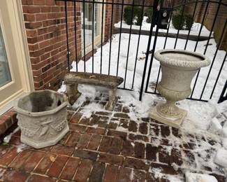 Outdoor Concrete Planter & Bench, Plaster Urn