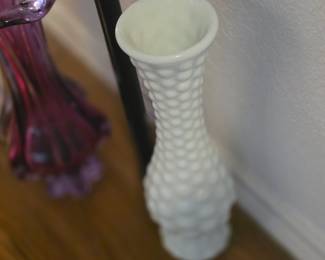 Yes, all the vases and frames are 75% off