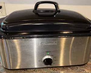 Lot 64  Kenmore 19Quart Roaster Oven