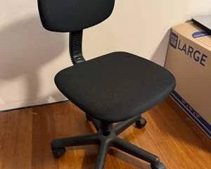 Lot 315  Swinton Black Adjustable Office Chair