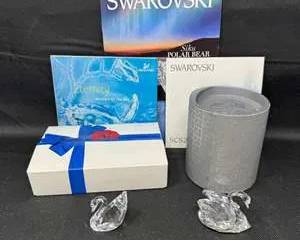 Lot 28  Swarovski Crystal Swan Figurines  Pair 2  Made in Austria w Boxes