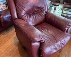 Lot 200  Lane Furniture Leather Recliner Chair