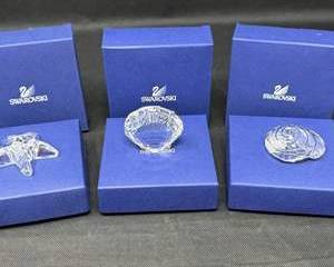 Lot 13  Swarovski Crystal Nautical Collection  Starfish, Clam Shell  Spiral Shell  Boxed