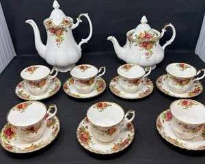 Lot 124  Royal Albert Old Country Roses Tea Set