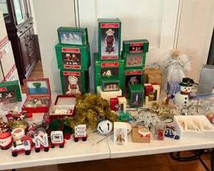 Lot 142  1990s Hallmark Christmas Ornaments Collection