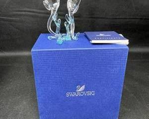 Lot 7  Swarovski Sea Horses Crystal Figurine  Pair  Boxed w Certificate  Austria