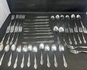 Lot 96  Customcraft Stainless Steel Flatware Set