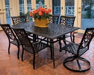 Cast aluminum ornate table and 6 chairs