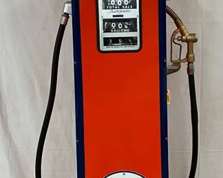Bennett Gulf Gasoline Pump
