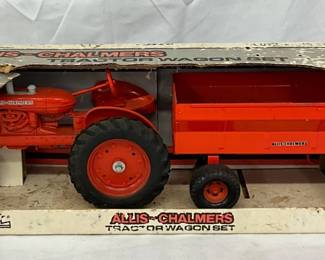 Allis-Chalmers 1/16 Scale Tractor