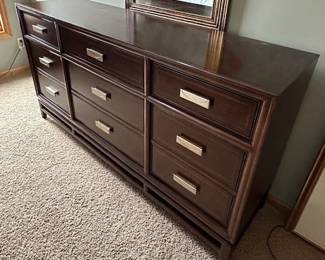 Thomasville 9 drawer dresser.