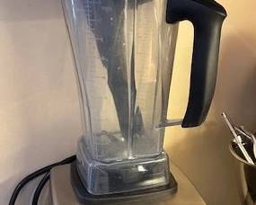 Vitamix Professional Series CIA blender