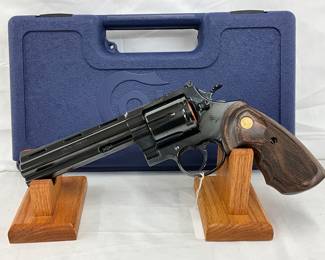 NIB Colt Anaconda .44 Magnum Revolver with Ventilated Barrel in Original Case