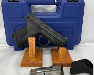 Smith & Wesson M&P 9C 9mm Semi-Automatic Pistol with Accessories
