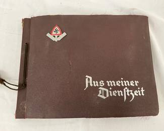 1940s German Academic Handbook on Veterinary Medicine and Career Paths
