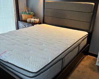 Queen mattress & frame