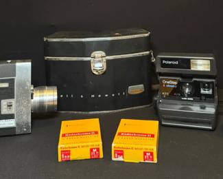 Vintage Bell Howell 8mm Zoomatic Polaroid OneStep CloseUp Camera with Accessories