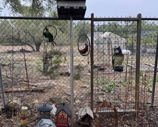 Large Garden Enthusiast Collection Purple Martin House, Trellis, Decor Accessories