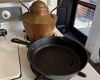 Cast Iron Skillet, Tea pot