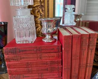 The World's Best Short Stories Miniature Book Set