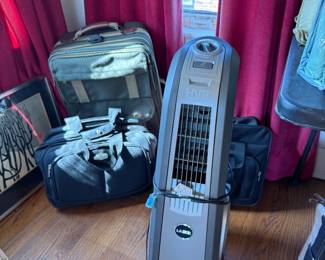 Luggage, Tower Fan