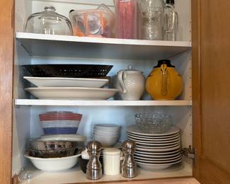 Kitchenware, tea pots