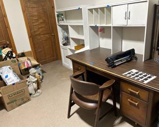 Office desk, bookshelf 