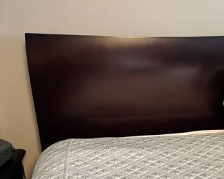 Closer look at the headboard