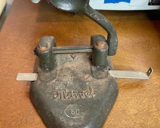 Marvel 60 Two-Hole Punch by Wilson Jones Co. vintage