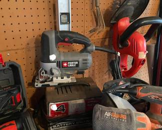 Porter-Cable Variable Speed Orbital Jigsaw and Battery Charger